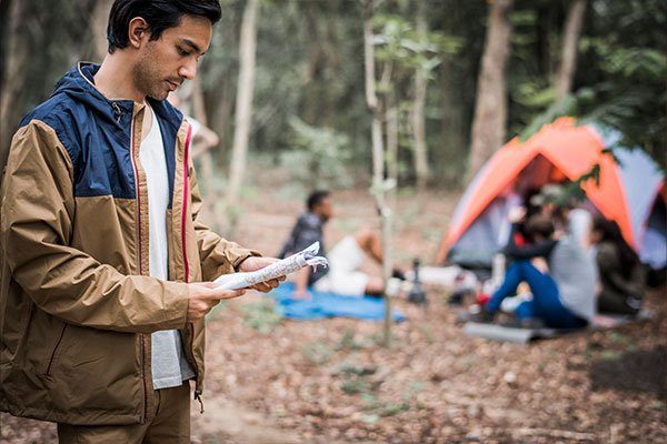 Kamp Yeri Nasıl Seçilir? Güvenli ve Konforlu Kamp Alanı Seçme Rehberi